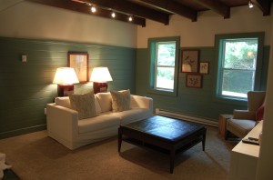 cottage family room