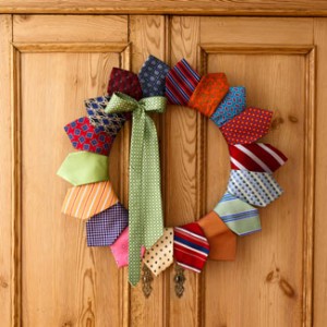 tie-wreath-fb
