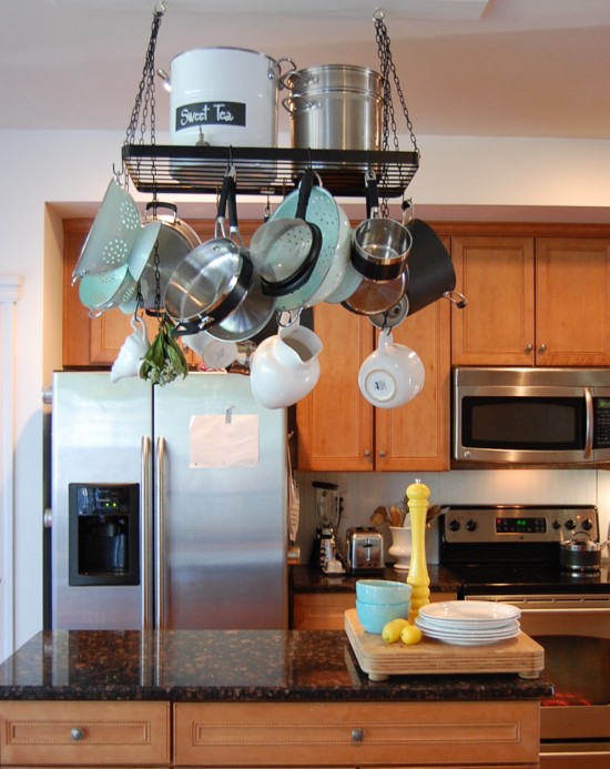 renter's kitchen DIY pot rack