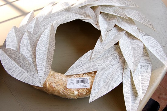 make a book page bookpage DIY wreath
