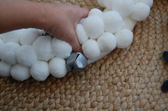 DIY snowball felted wreath anthropologie