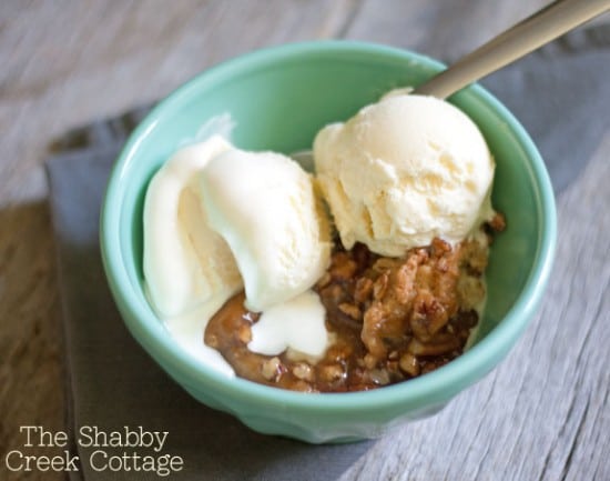 Easy-Pecan-Cobbler